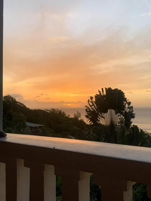 Hilltop South - Villa Bougainville Takamaka Exteriér fotografie